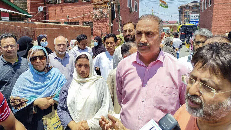 Parents of Indian students studying in Iran Parents of Indian students studying in Iran