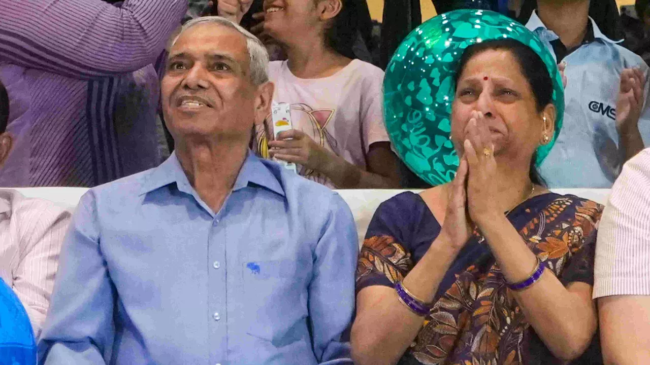 Indian astronaut Shubhanshu Shuklas parents Shambhu Shukla and Asha Shukla Indian astronaut Shubhanshu Shuklas parents Shambhu Shukla and Asha Shukla