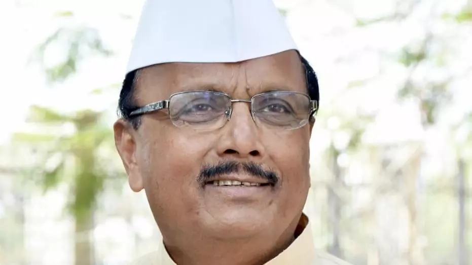 Bribery row: Karnataka Congress MLA Patil meets Surjewala