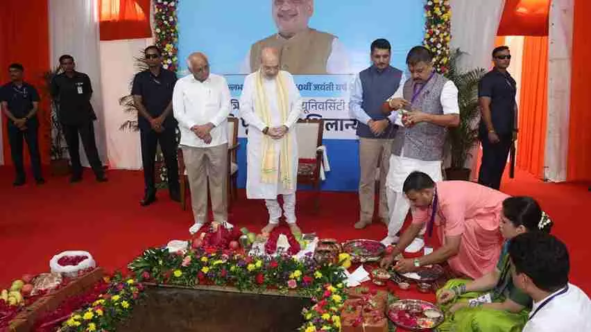 cooperative university india