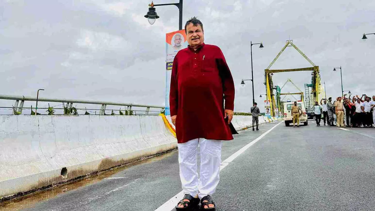 Siddaramaiah writes to Modi over Shivamogga bridge inauguration
