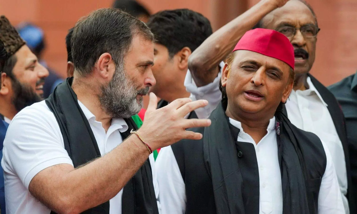 Rahul Gandhi, Akhilesh Yadav Rahul Gandhi, Akhilesh Yadav