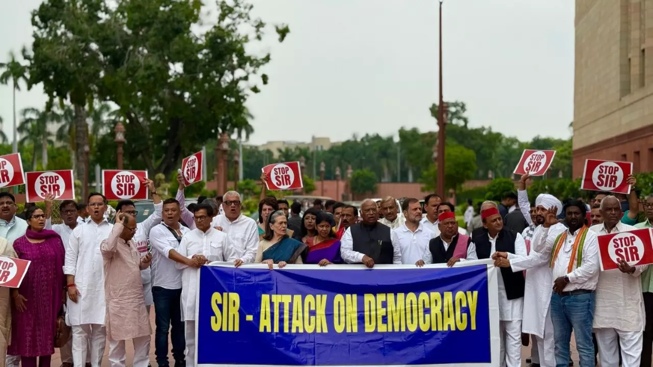 INDIA bloc protest against Bihar SIR
