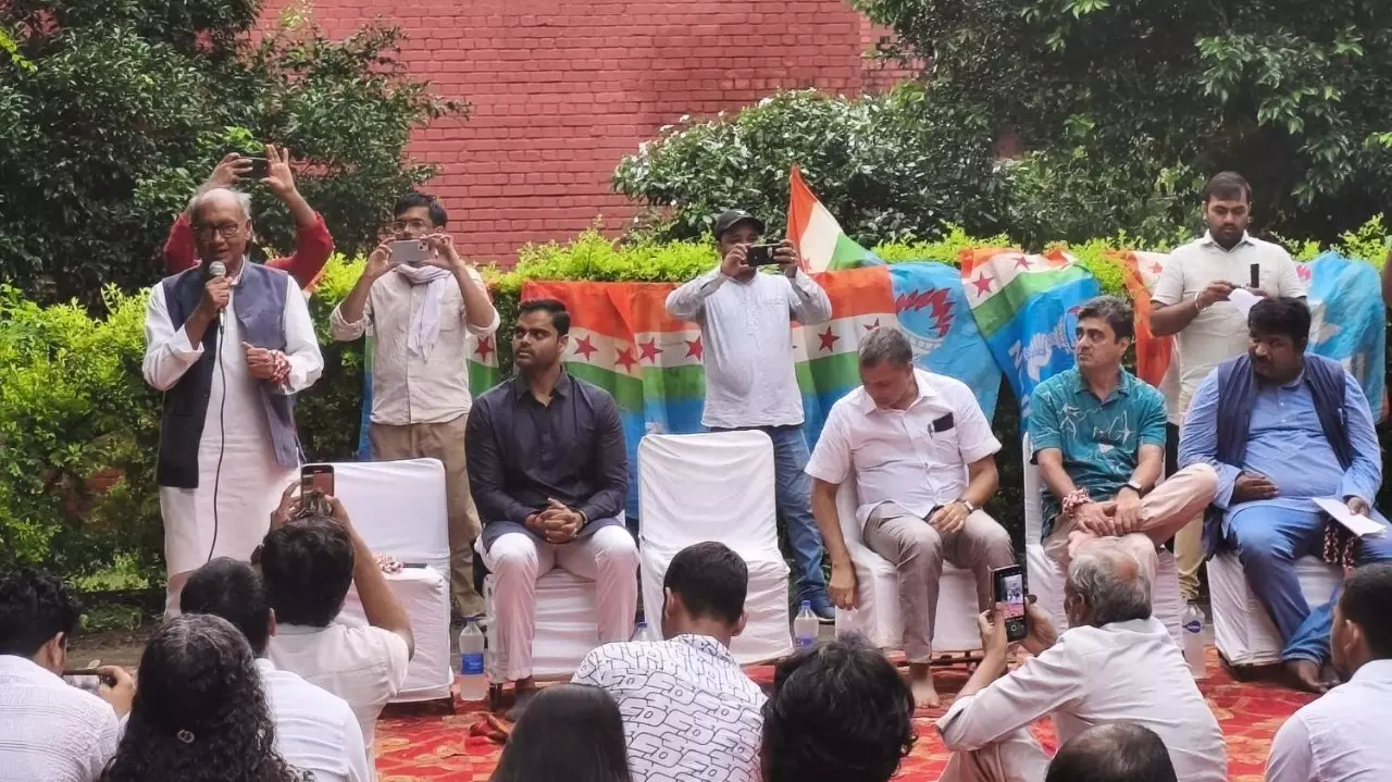 INDIA bloc leaders blast Bihar SIR at JNU: Indian democracy at stake INDIA bloc leaders blast Bihar SIR at JNU: Indian democracy at stake