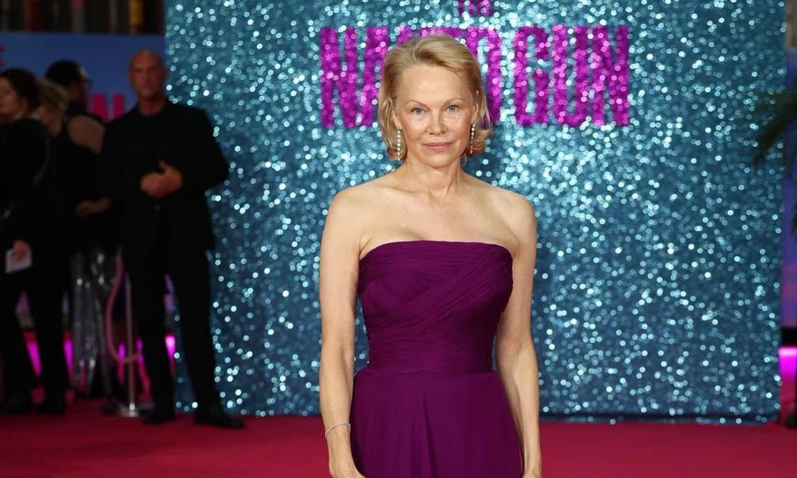 How Pamela Anderson’s makeup-free look is challenging beauty standards