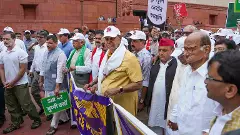 Defiant Akhilesh, fainting MPs: Dramatic photos from INDIA Bloc’s ‘vote chori’ stir