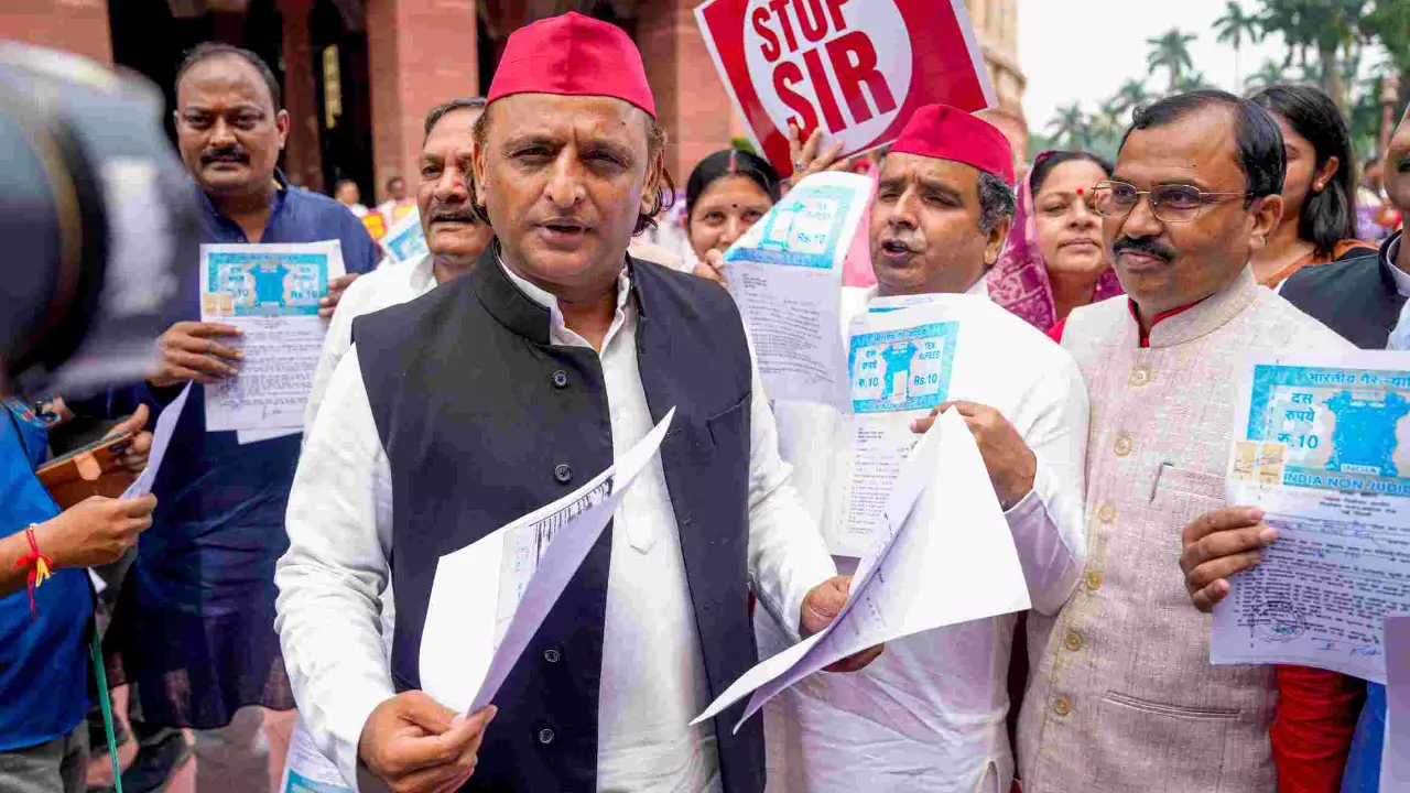 UP: SP revives voter list row, submits affidavits again over irregularities in 2022 polls