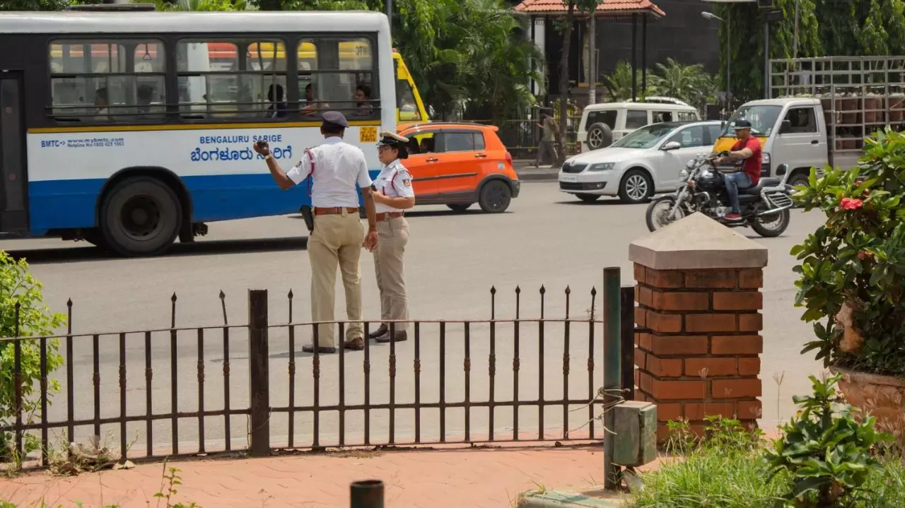 Bengaluru city traffic police at work Bengaluru city traffic police at work