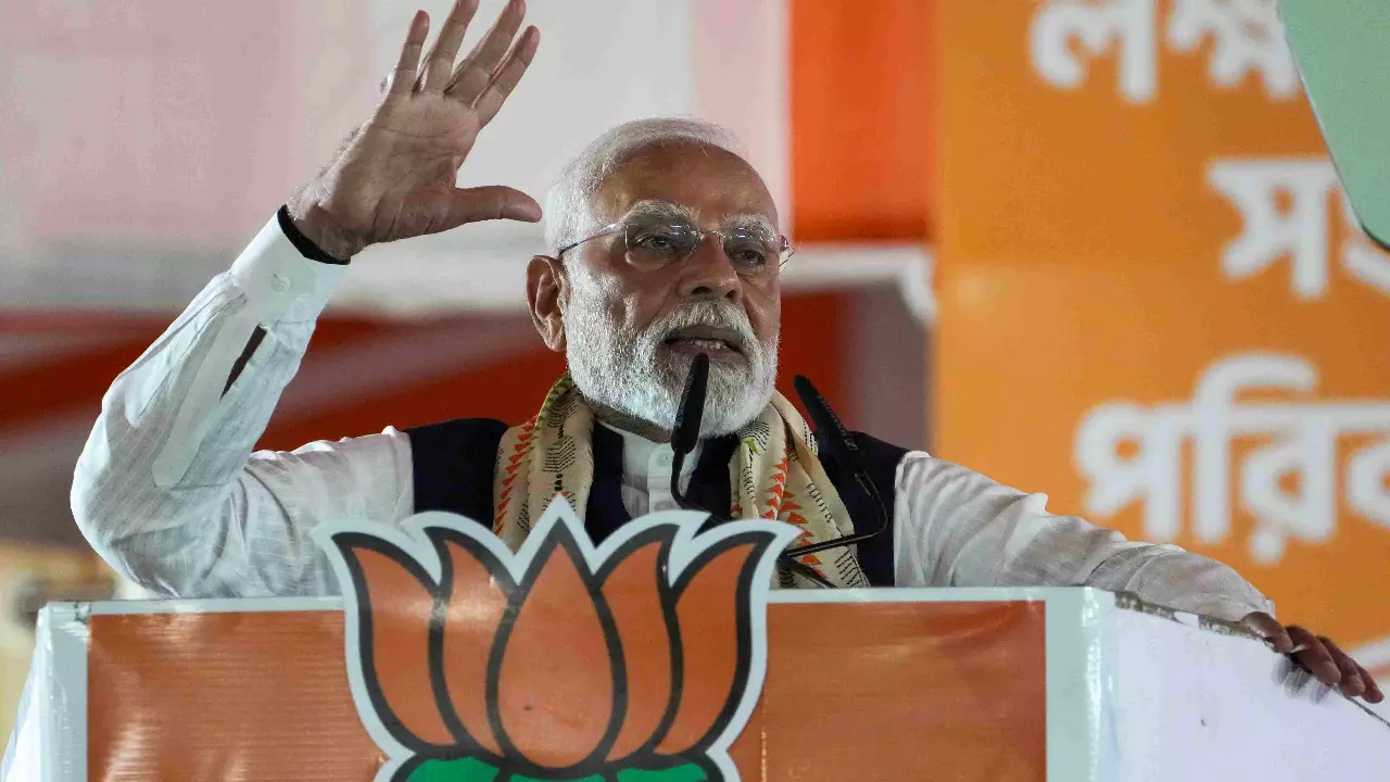 PM Modi in Dum, Dum, West Bengal PM Modi in Dum, Dum, West Bengal