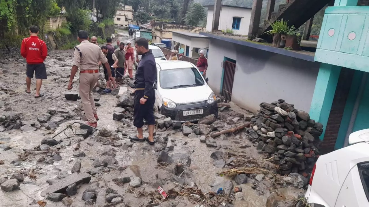 Cloudburst in Chamoli, one feared dead; Indian army joins rescue operations