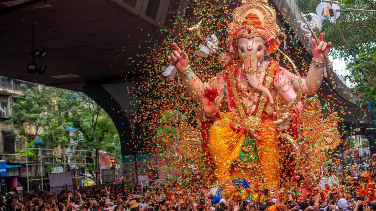 Ganesh Chaturthi celebration in Mumbai Ganesh Chaturthi celebration in Mumbai