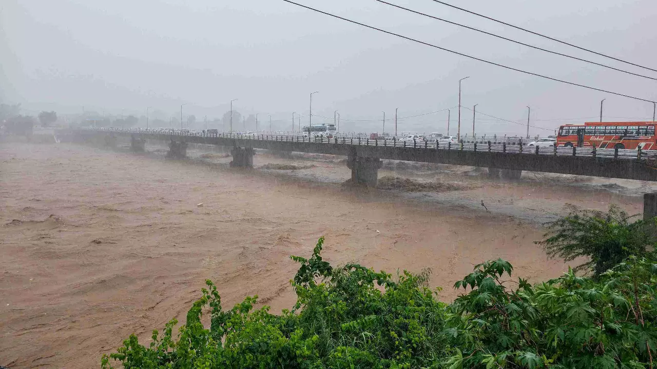 Five dead, 14 injured in landslide on Vaishno Devi temple route