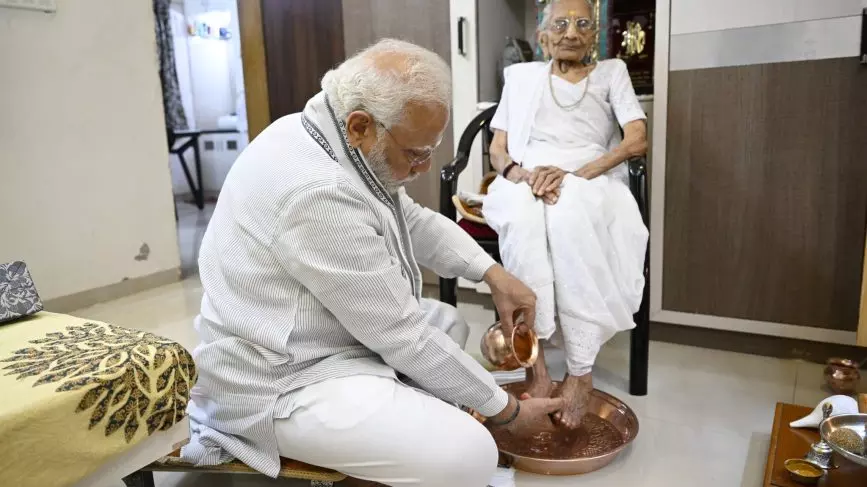 modi mother, modi mother birthday, Heeraben Modimodi mother
