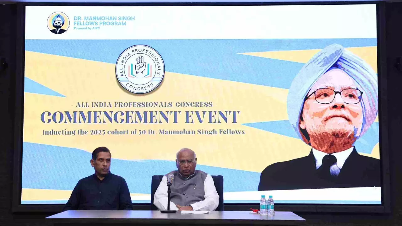 Congress selects 50 Fellows under Manmohan Singh programme, none from Gujarat Congress selects 50 Fellows under Manmohan Singh programme, none from Gujarat