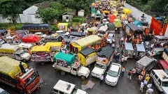 Traffic jam in Mumbai amid protest by Manoj Jarange demanding Maratha reservation