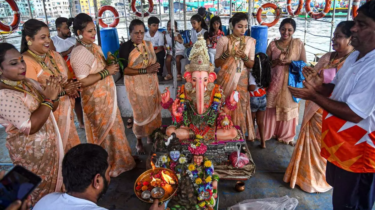 Ganesh festival, Mumbai