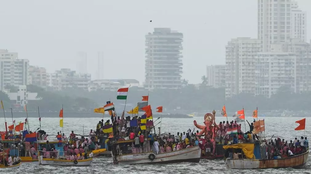 Lalbaugcha Raja procession