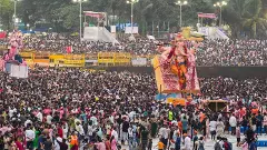 People take part in immersion of Lord Ganesha idols at the end of the Ganesh Chaturthi festival, at Girgaon Chowpatty, in Mumbai, Maharashtra, on Saturday, September 6, 2025. (Photo: PTI)