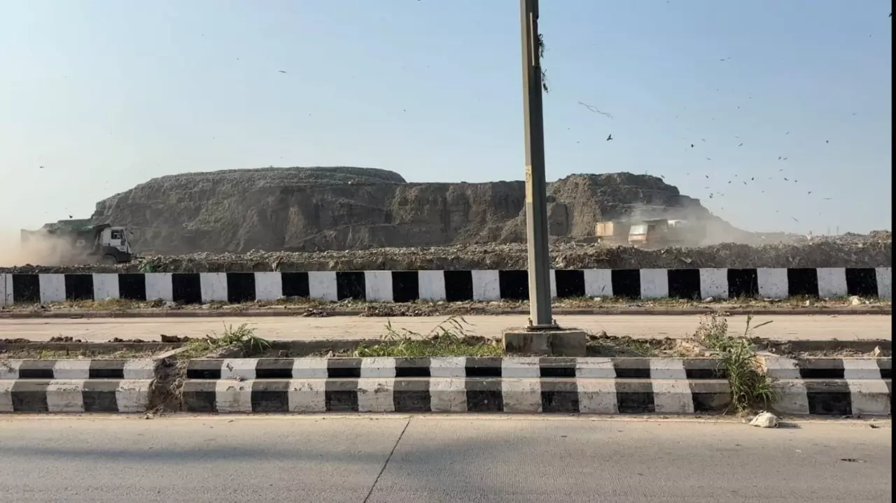 Delhi garbage mound Delhi garbage mound