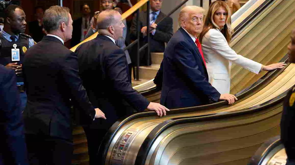 Trump vents ire over UN escalator, teleprompter glitches; White House calls for probe