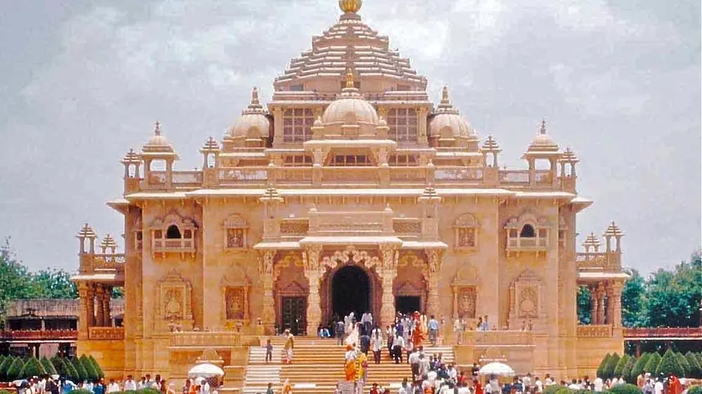Swaminarayan Akshardham temple in Gandhinagar. Photo : Wiki Commons