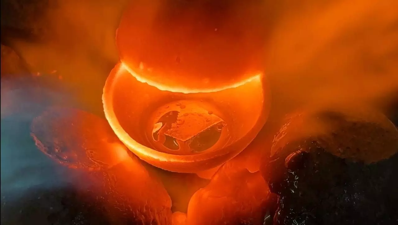 Jewellery manufacturing unit at RP Bangles, Delhi. Photo by Nadim Ahmad