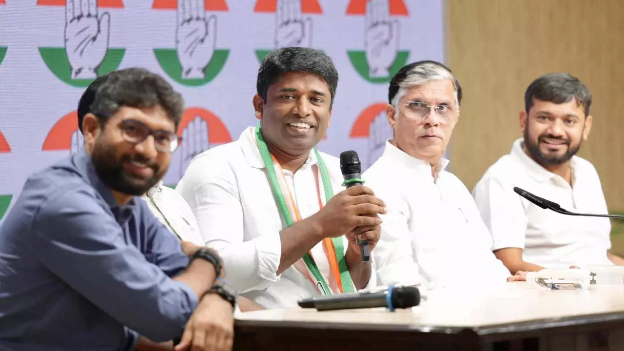 Kannan Gopinathan joins Congress Kannan Gopinathan joins Congress