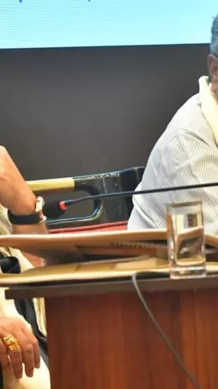 DK Shivakumar, Siddaramaiah DK Shivakumar, Siddaramaiah