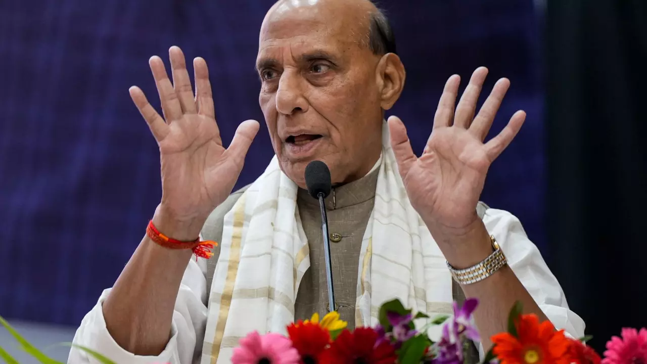 Nehru sought public funds for Babri Masjid, Sardar Patel opposed, says Rajnath