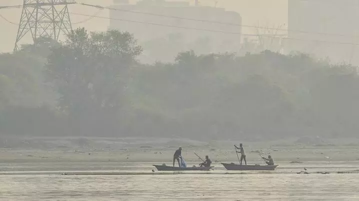 Delhis very poor air quality