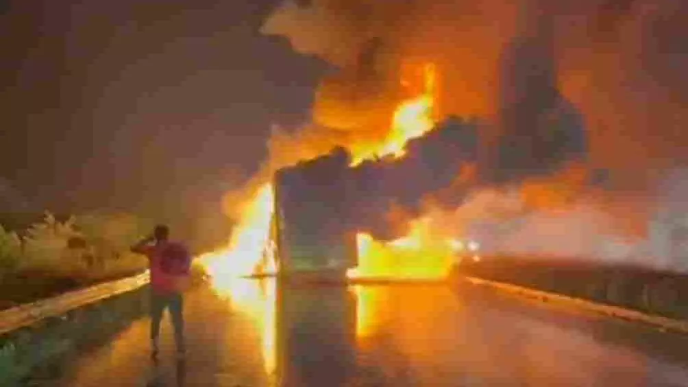 Kurnool bus tragedy: Surge in sleeper fire accidents triggers call for nationwide ban