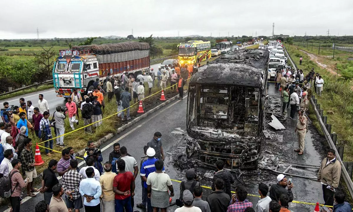 Kurnool bus fire accident Kurnool bus fire accident