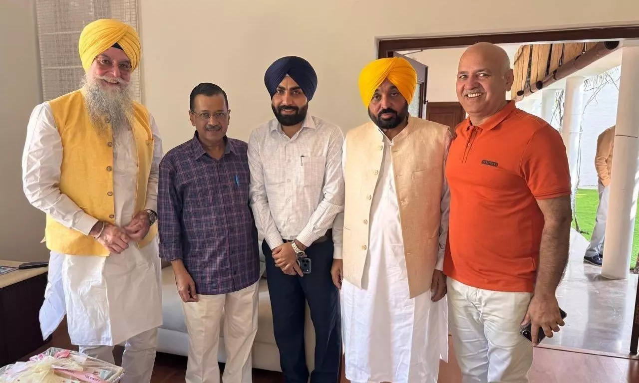 Arvind Kejriwal luxury bungalow in Chandigarh Arvind Kejriwal luxury bungalow in Chandigarh