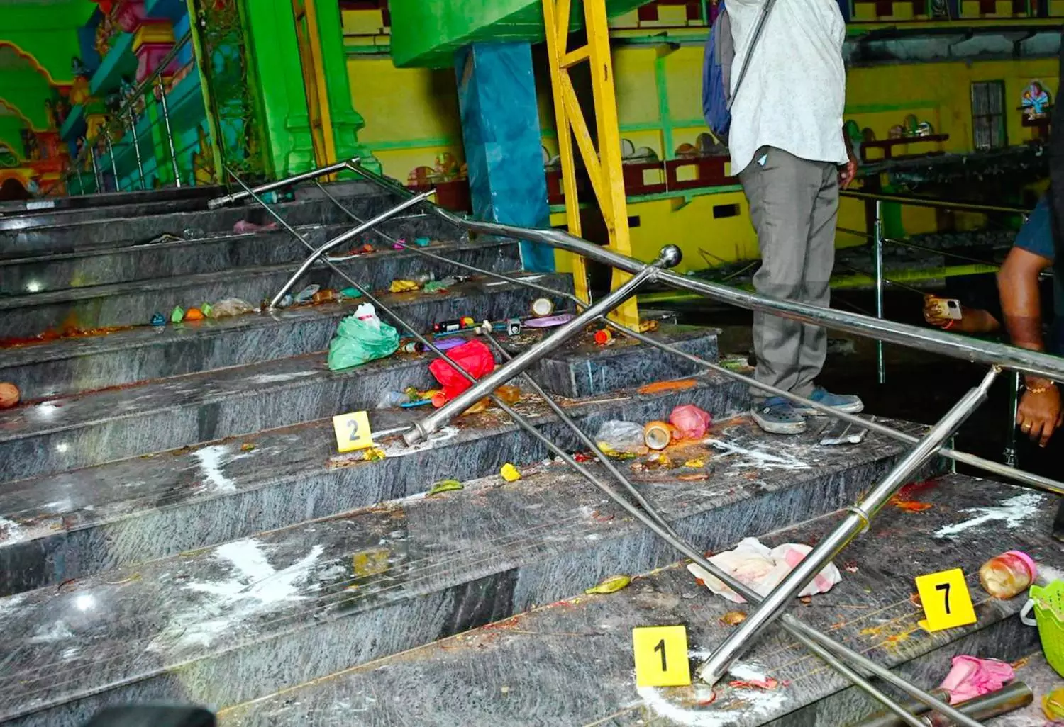 Srikakulam temple stampede Srikakulam temple stampede