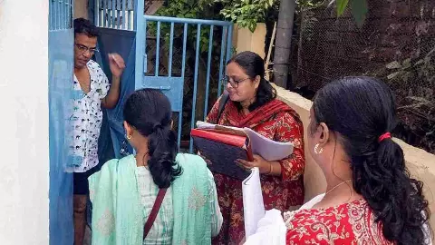 SIR of electoral rolls West Bengal BLOs