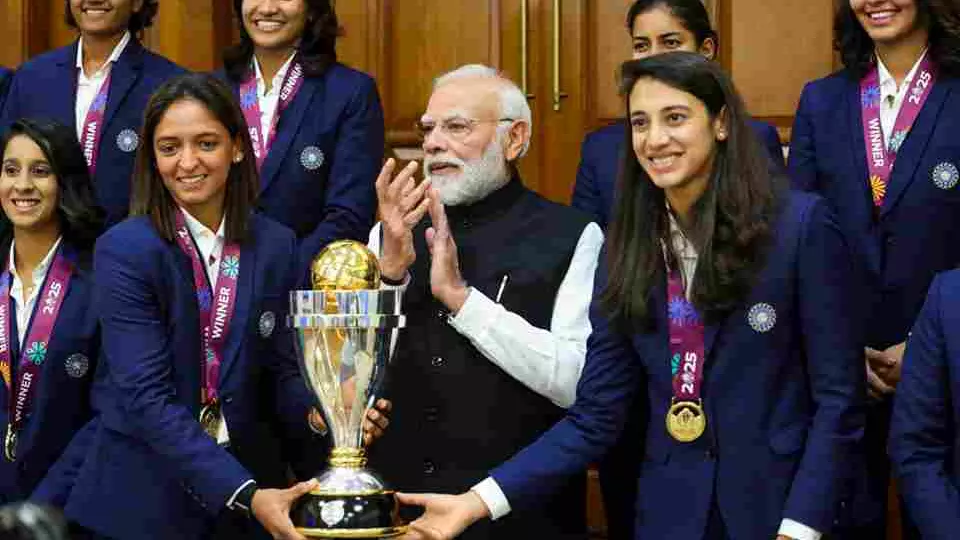 PM Modi chats about tattoos, skincare and World Cup win with women cricketers