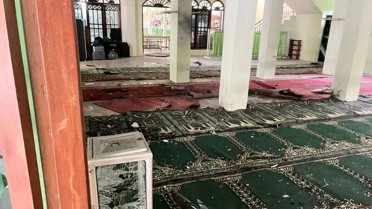 Jakarta mosque blast