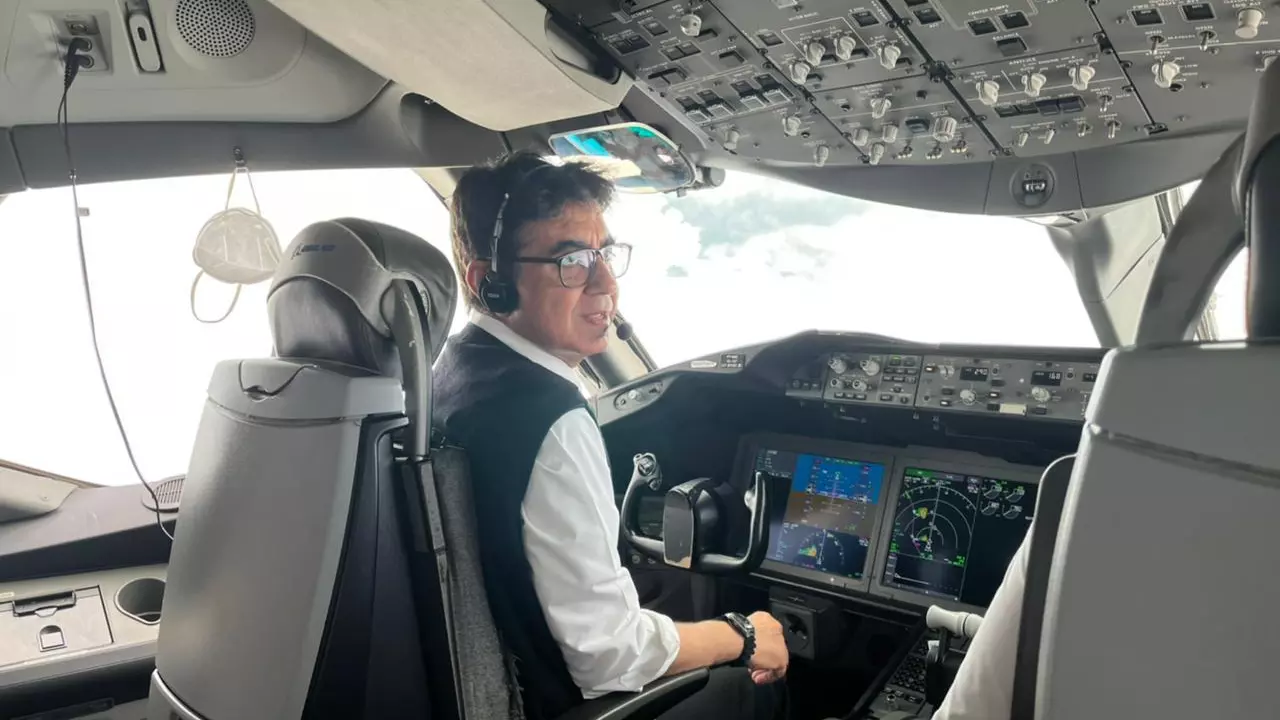 Air India crash probe report captain sumeet sabharwal Air India crash probe report captain sumeet sabharwal