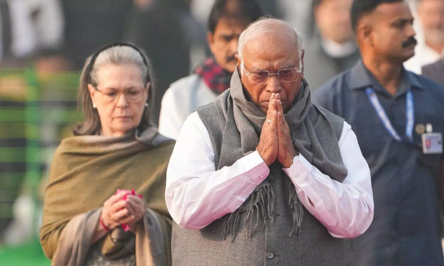 ongress president Mallikarjun Kharge and former party chief Sonia Gandhi paid floral tributes to Nehru at his memorial at Shanti Van in Delhi