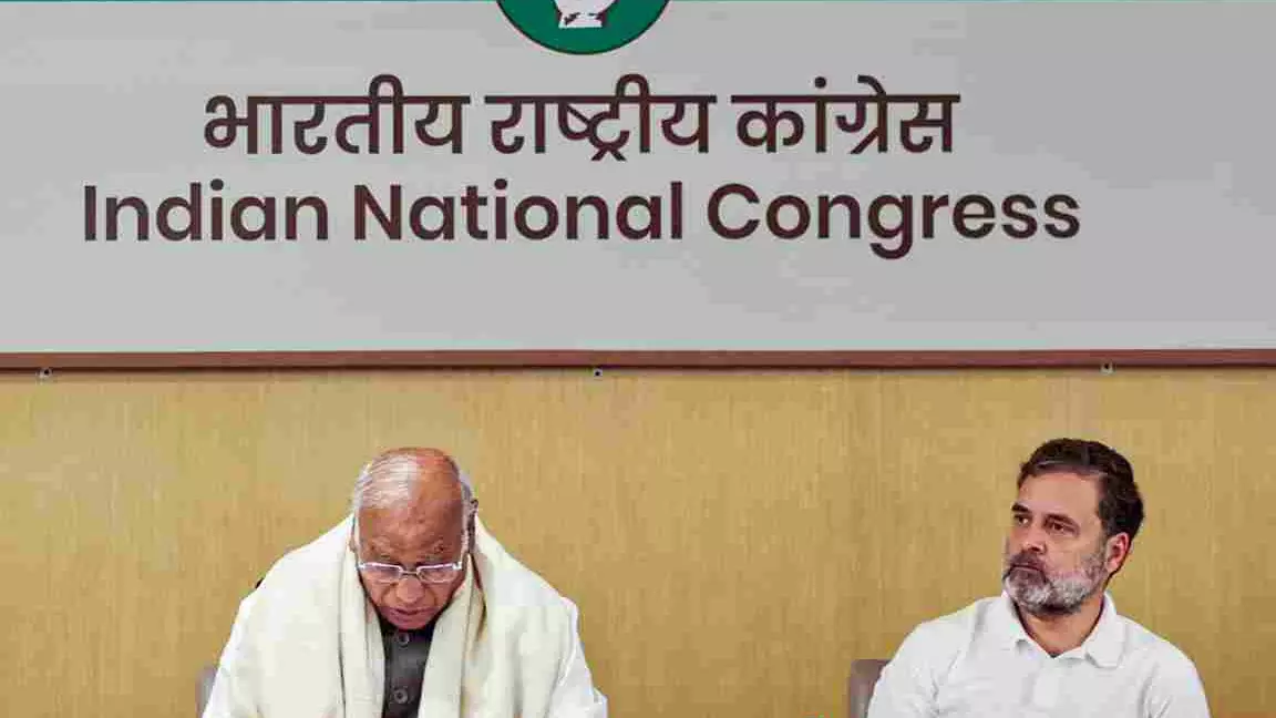 Mumbai civic polls: Congress last-minute tie-up stuns cadre