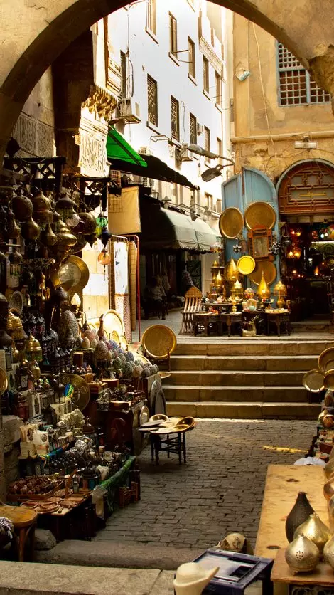 Khan-el-Khalili-Egypt-souk-in-Cairo-Indian-spices