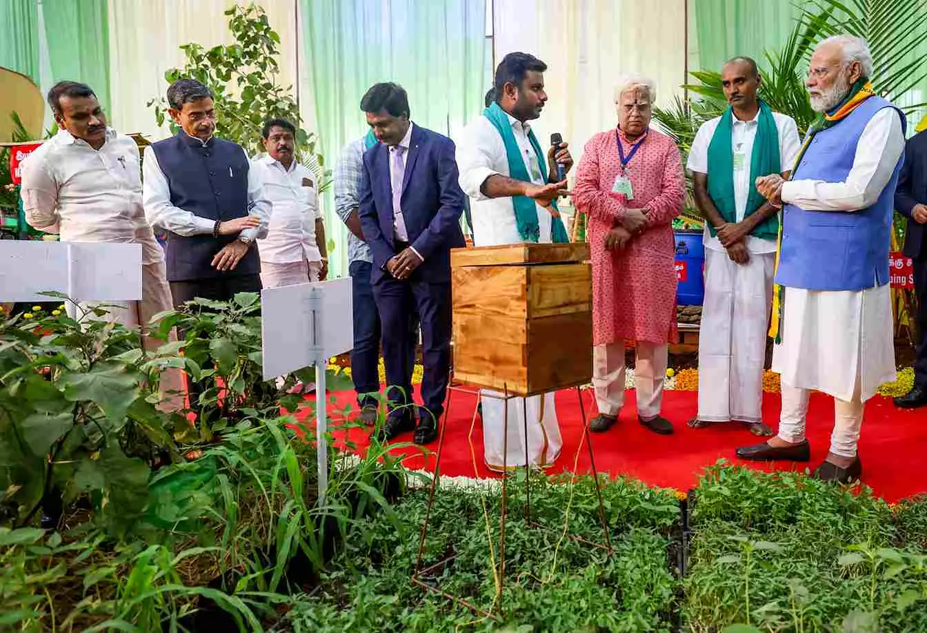Stalin’s absence dominates Modi’s TN visit as ‘apolitical’ farming summit turns political Stalin’s absence dominates Modi’s TN visit as ‘apolitical’ farming summit turns political