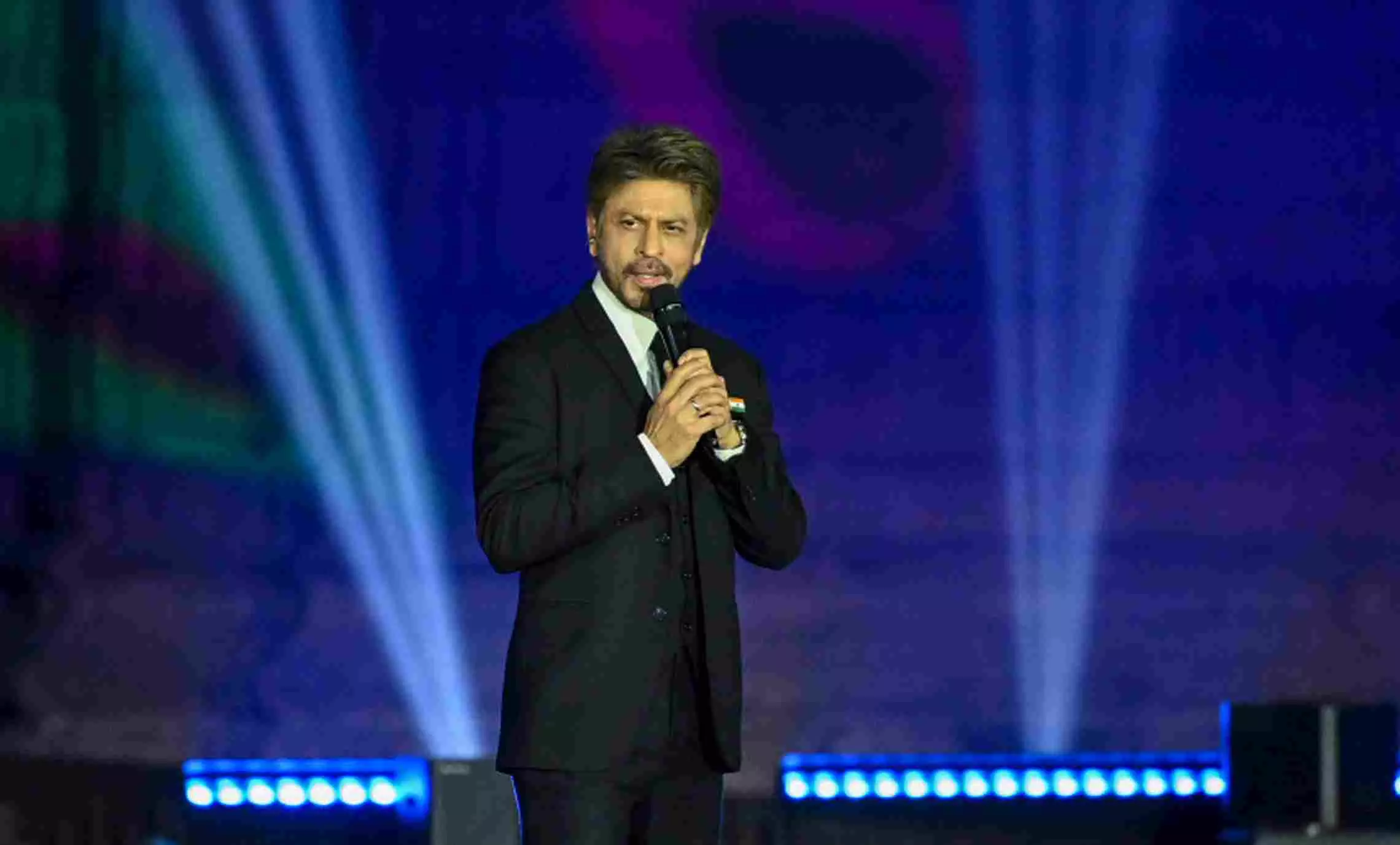 SRK pays tribute to terror victims: Nothing can shake India if we have peace among us