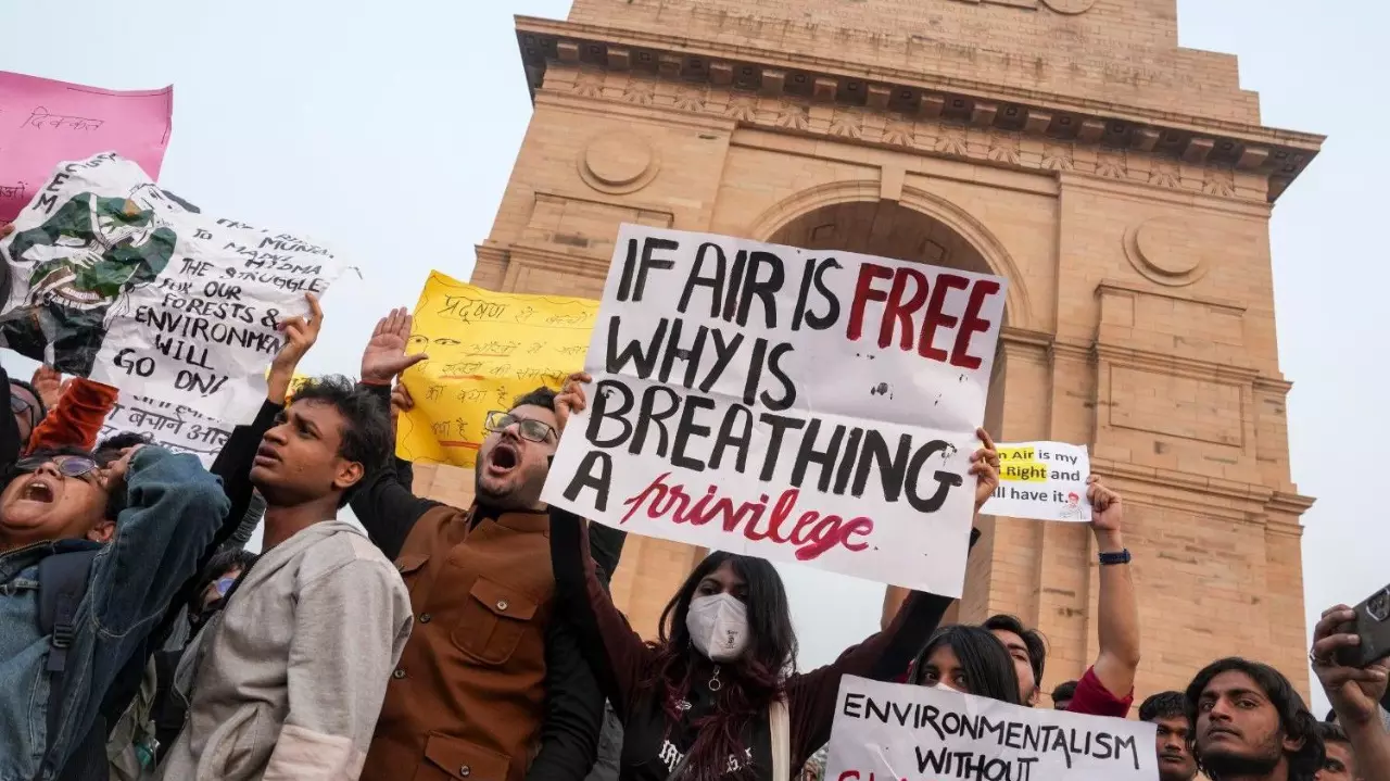 Protest against Delhi air pollution
