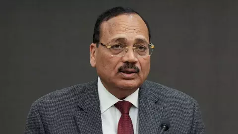 CJI Kant bars oral mentioning for urgent court hearings during winter break CJI Kant bars oral mentioning for urgent court hearings during winter break