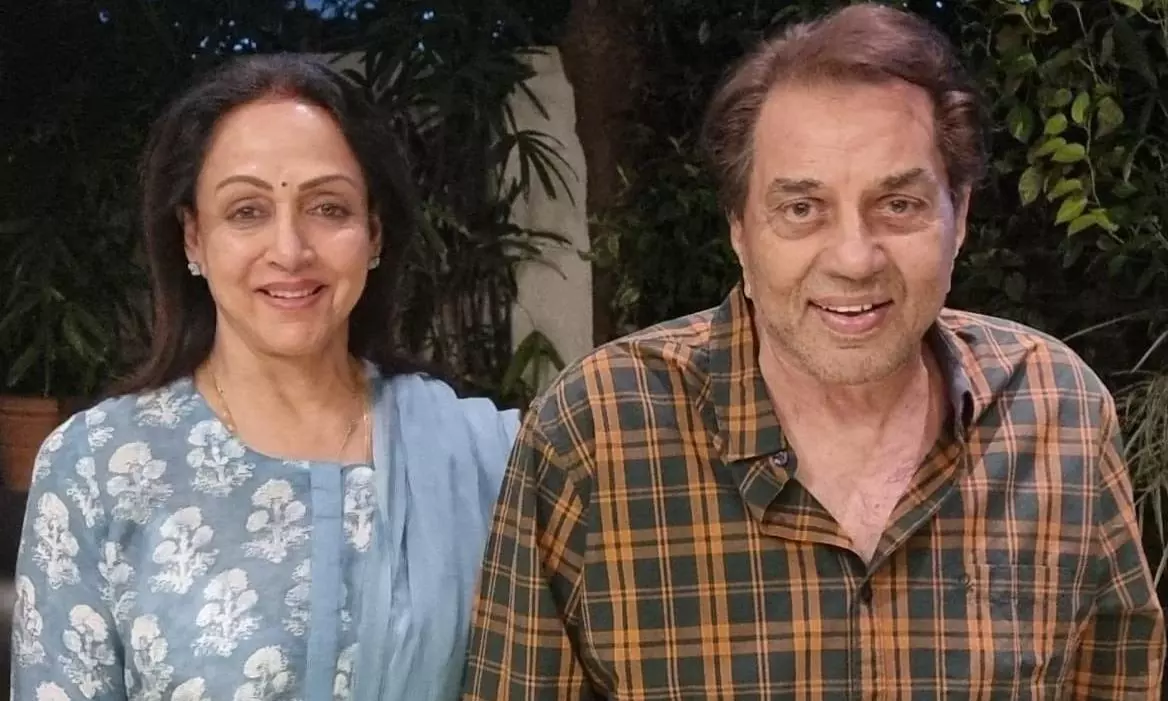Hema Malini and Dharmendra Hema Malini and Dharmendra