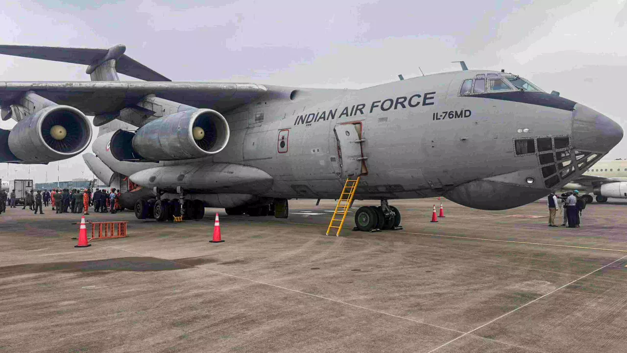 Indian aid to cyclone-hit Sri Lanka