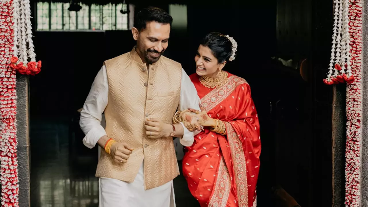Samantha Ruth Prabhu has tied the knot with filmmaker Raj Nidimoru