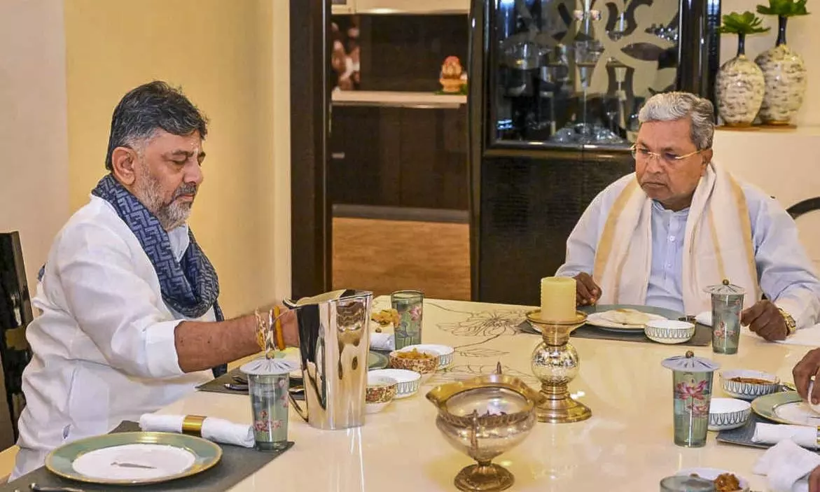 DK Shivakumar, Siddaramaiah