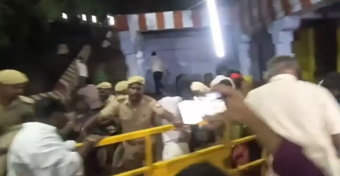 Thiruparankundram, Karthigai Deepam